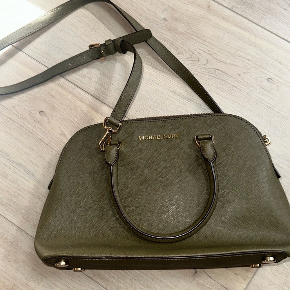 Michael Kors Olive Green Top Handle Hard Shell Leather Hand Bag.